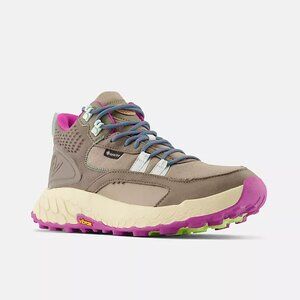 New Balance Women’s Fresh Foam X Hierro Mid GTX